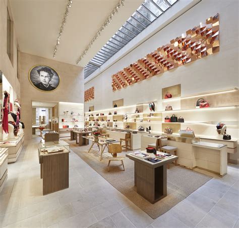 magasin louis vuitton interieur|louis vuitton france official website.